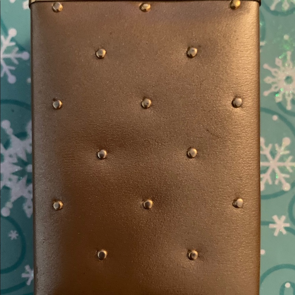 Vintage cigarette holder/keeper EUC